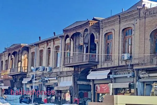 اطلاعیه شهرداری منطقه 8 بابت جمع آوری اجناس و چرخ های دستی سدمعبر کننده در بازار تاریخی تبریز